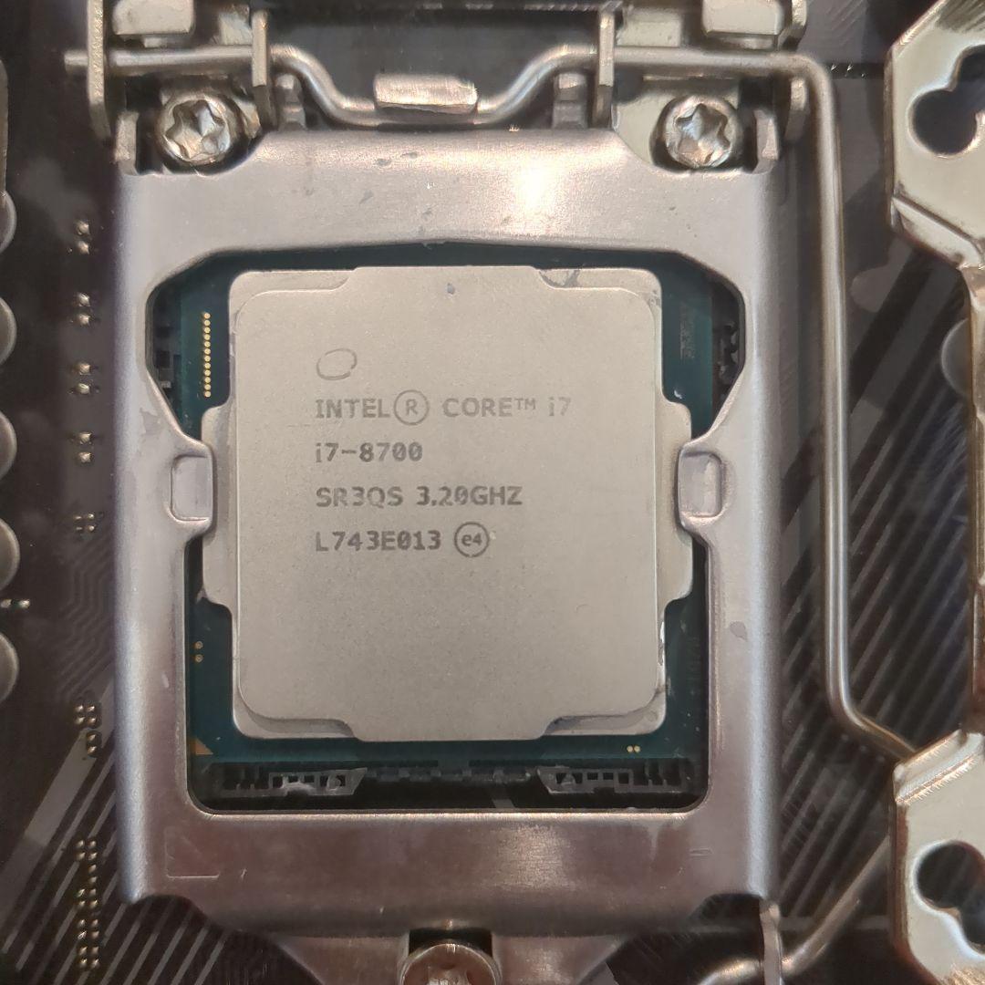 Intel Core i7-8700 動作確認済み