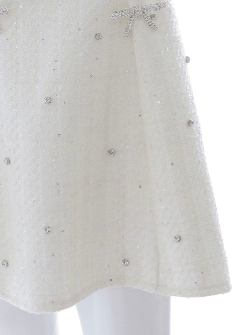 ホワイトビジューAラインドレス