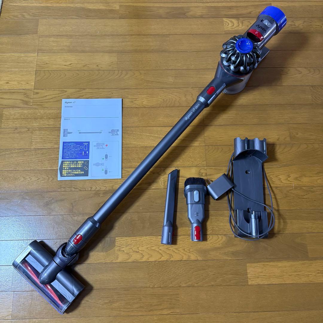 dyson v7 slim 掃除機 コードレスクリーナー　中古　美品　作動良好