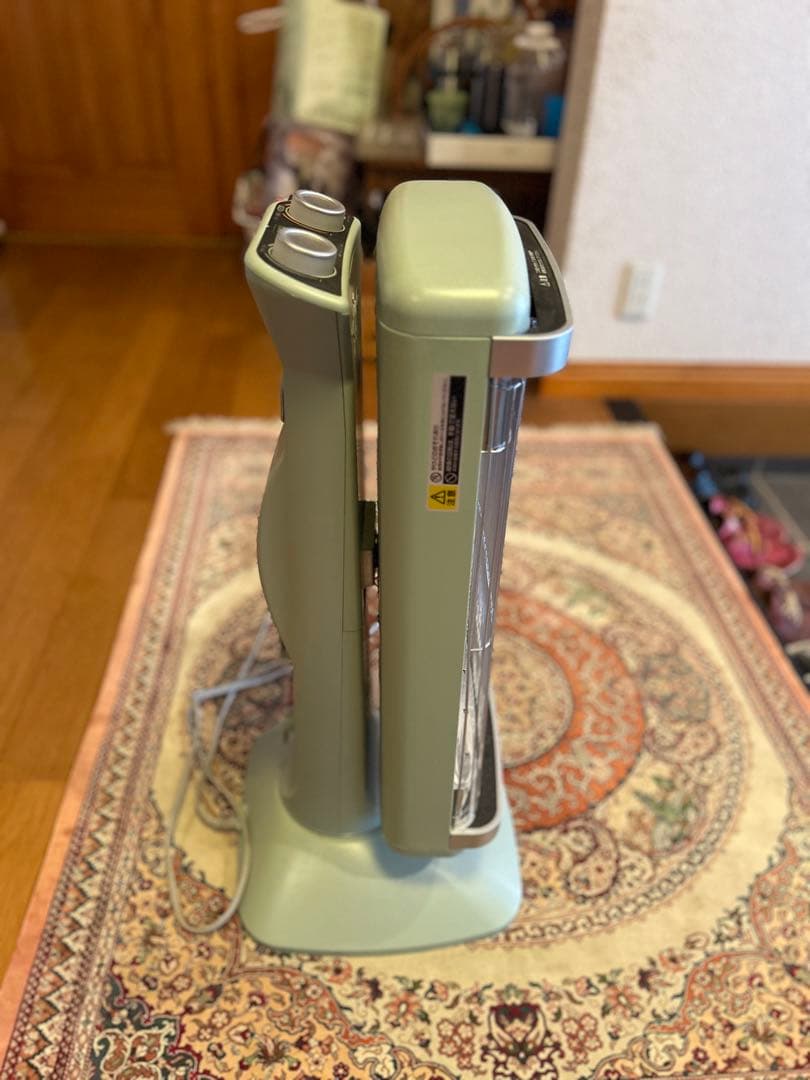 速暖アラジン遠赤グラファイトヒーター　CAH-2G10F 23製