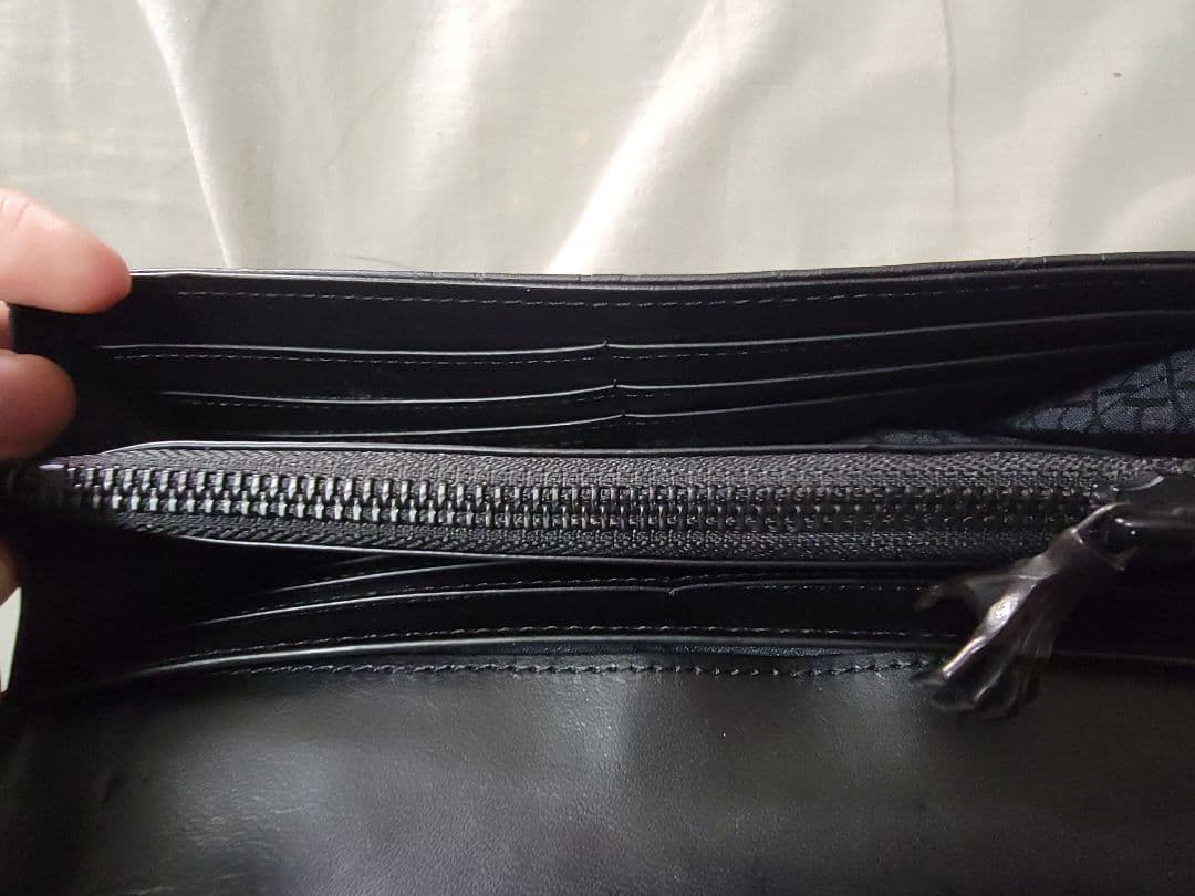 hazama 惹きずり込まれる運命のレザーウォレット