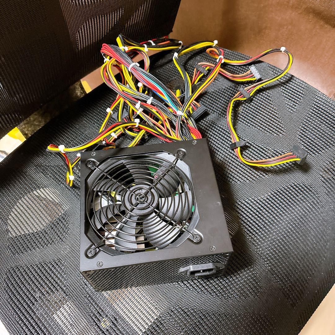 ASRock B550M Pro4 と 玄人志向 750W 電源ユニット セット