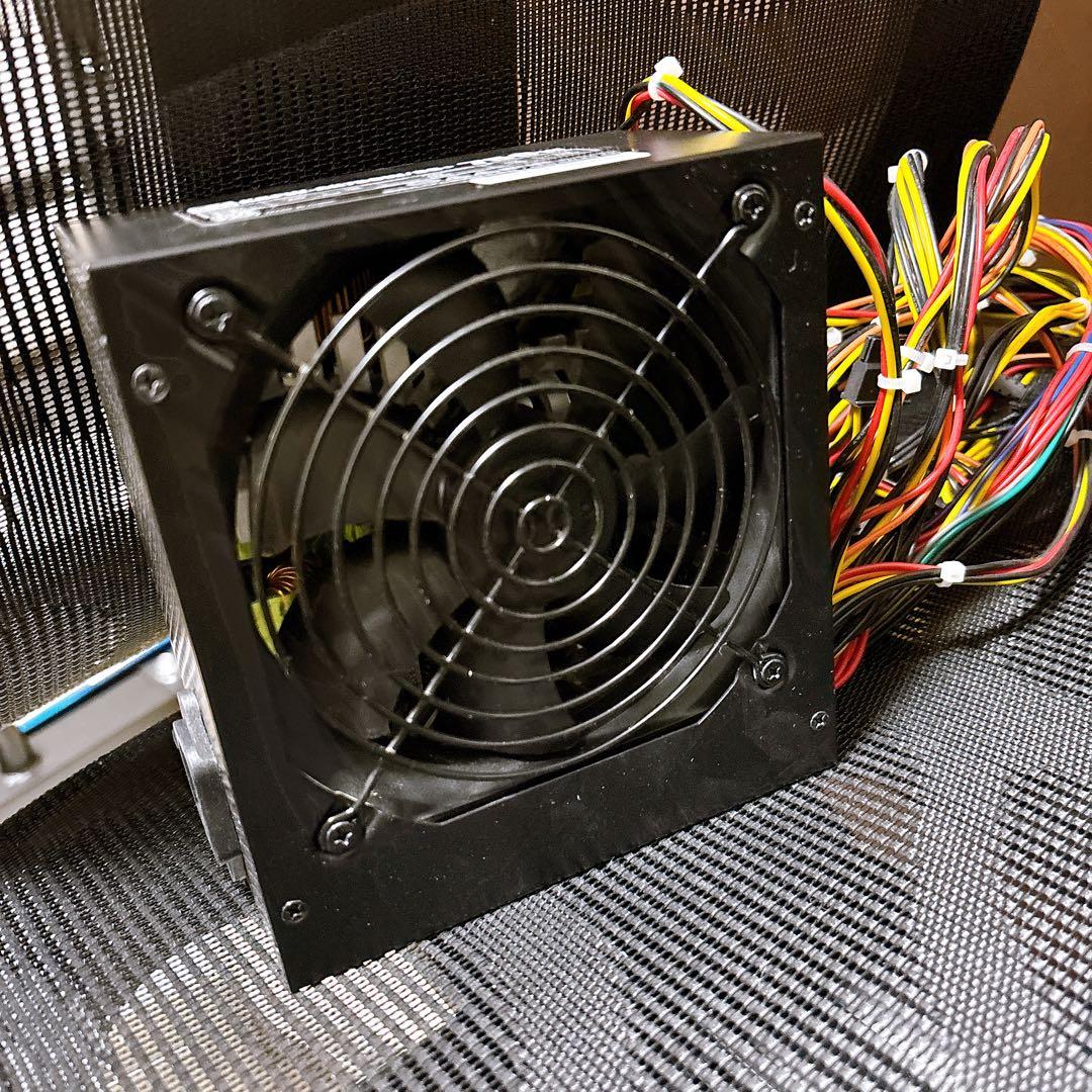 ASRock B550M Pro4 と 玄人志向 750W 電源ユニット セット