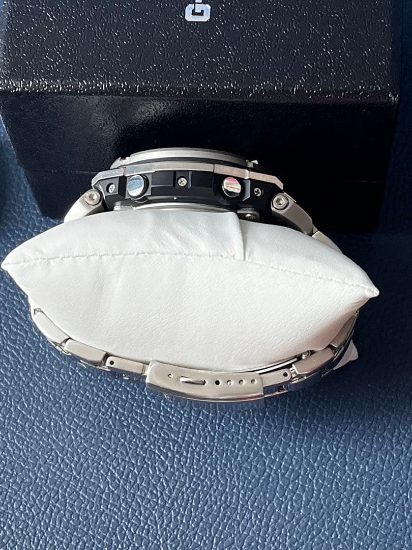 時計 CASIO G-SHOCK GST-W110D-1A9JF