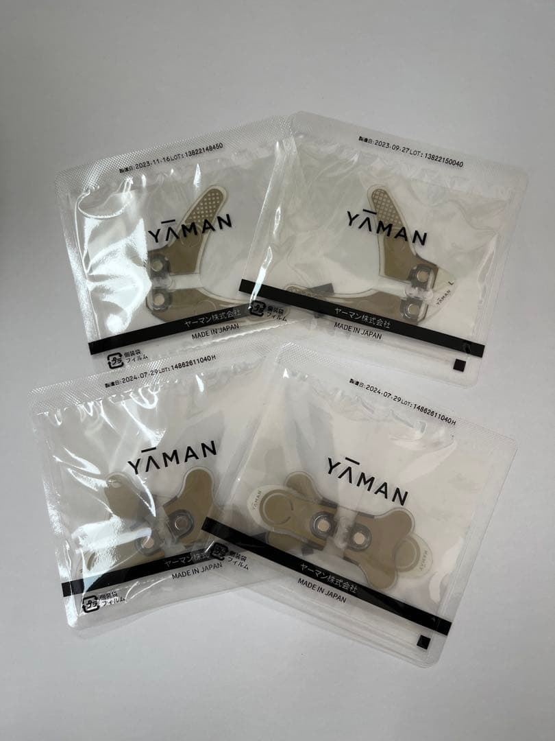 YA-MAN（ヤーマン） デザインリフト 本体・パッド目元1、口元2