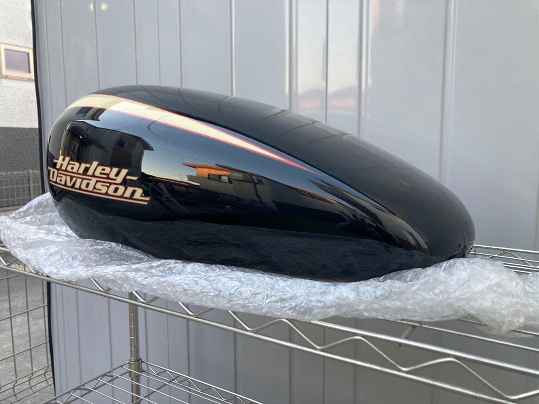 スポーツスター17Lタンク xl1200 883 4.5ガロン 凹み無し