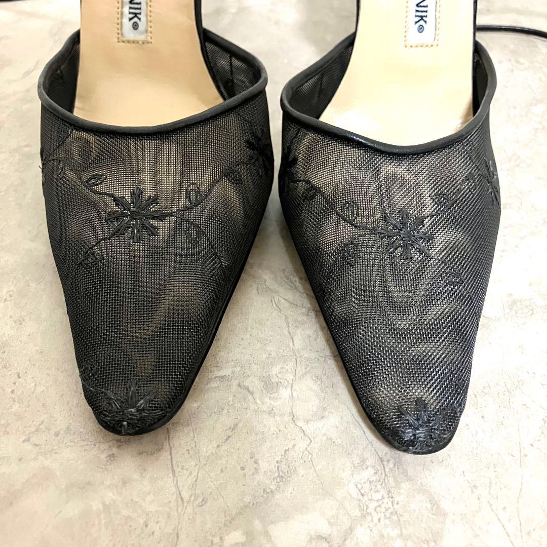 マノロブラニク　フラワー刺繍ミュール　ブラック黒　メッシュ　アンクルストラップ