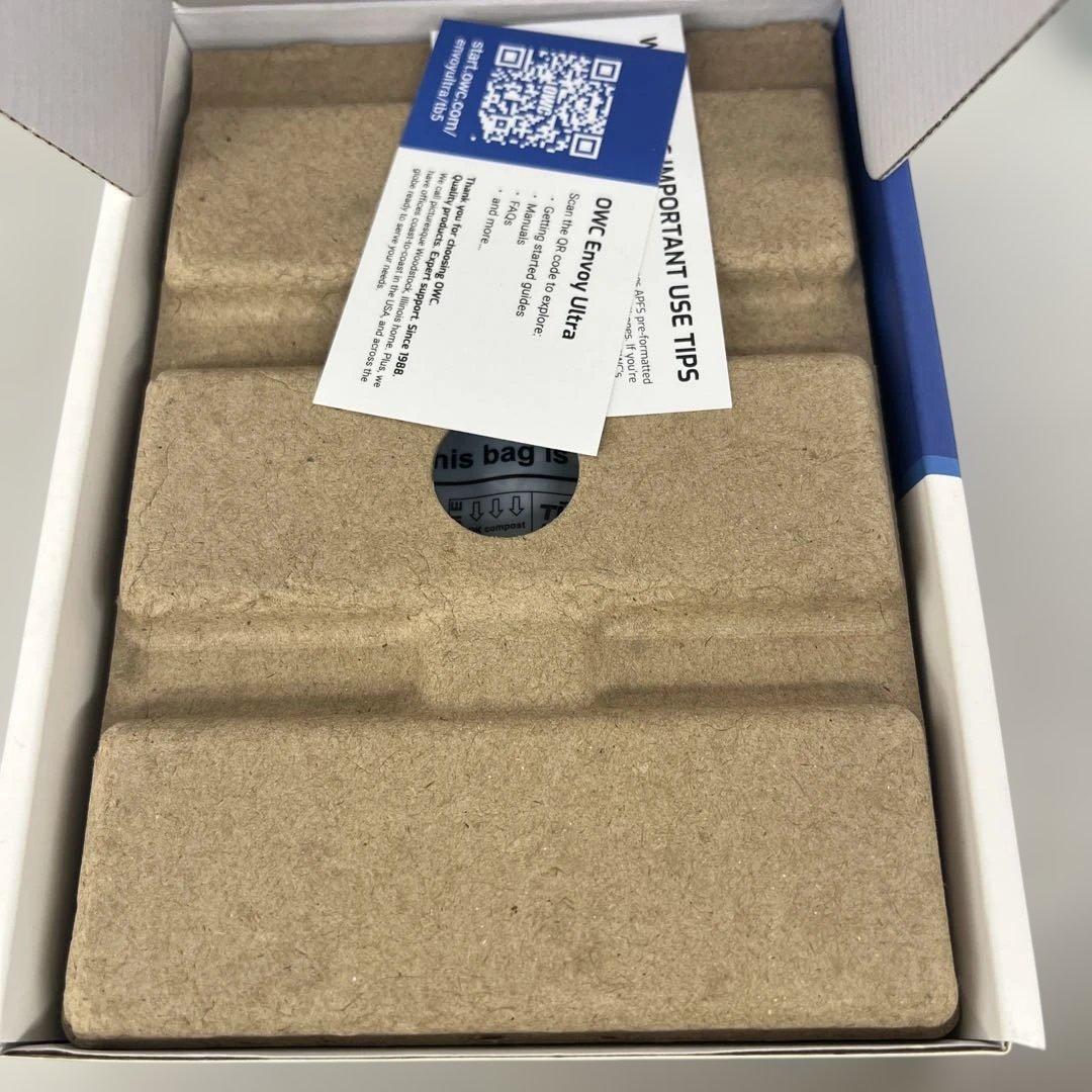 512003 Envoy UltraThunderbolt 5外付けSSD4TB