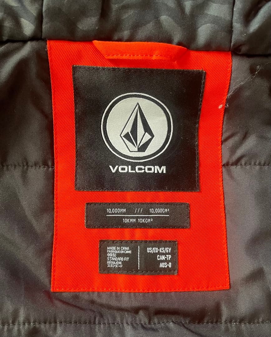お値下げしました！VOLCOM スノーウェアキッズXS