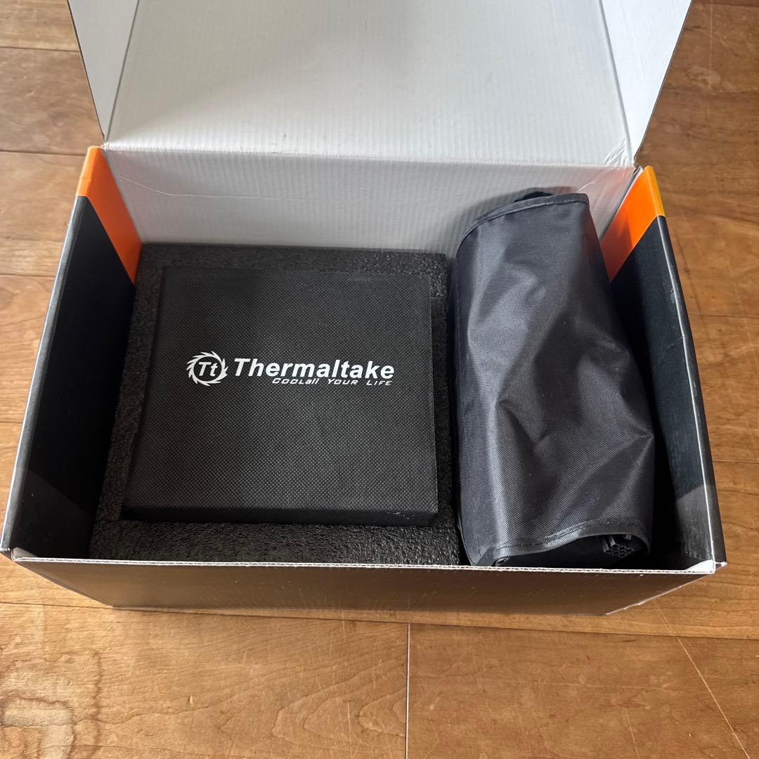 Thermaltake 1050w ４個在庫あり まとめ買い値引きします。