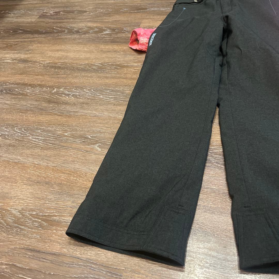 デサント　美品　　セットアップ　上下　スキーウェア　160 女の子