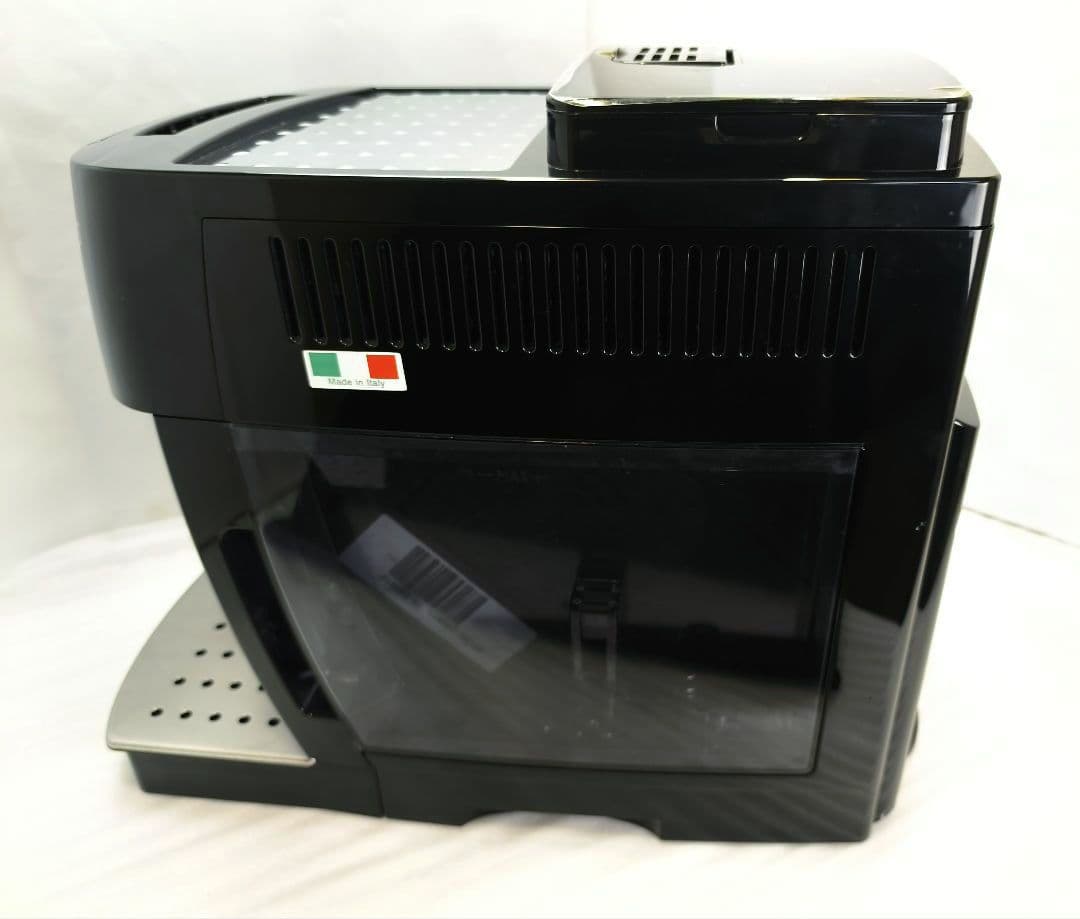 デロンギ　コンパクト全自動コーヒーマシン　マグニフィカS　ECAM22112B