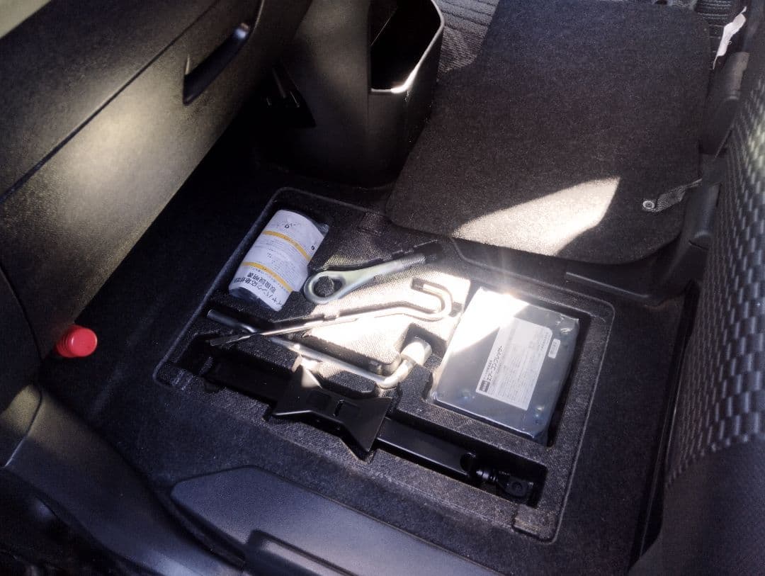 人気の黒ウェイク　車検8年2月27日　充実装備　室内広々　激安