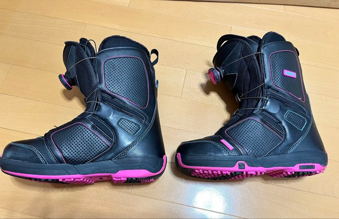 【美品】SALOMON　BOA　スノーボードブーツ　24cm　黒ピンク