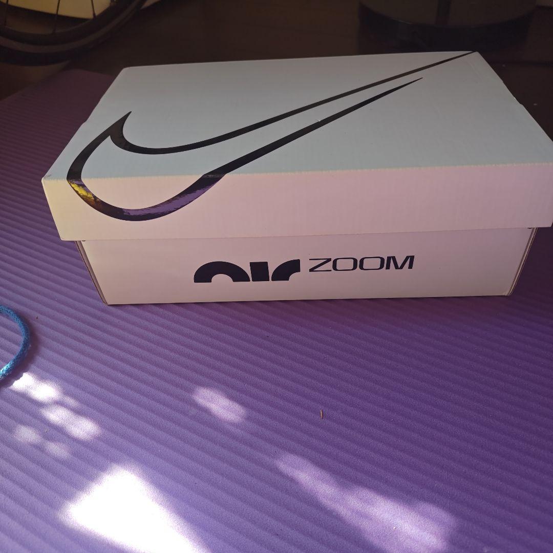 スパイクシューズ ホワイト/レッド/イエロー