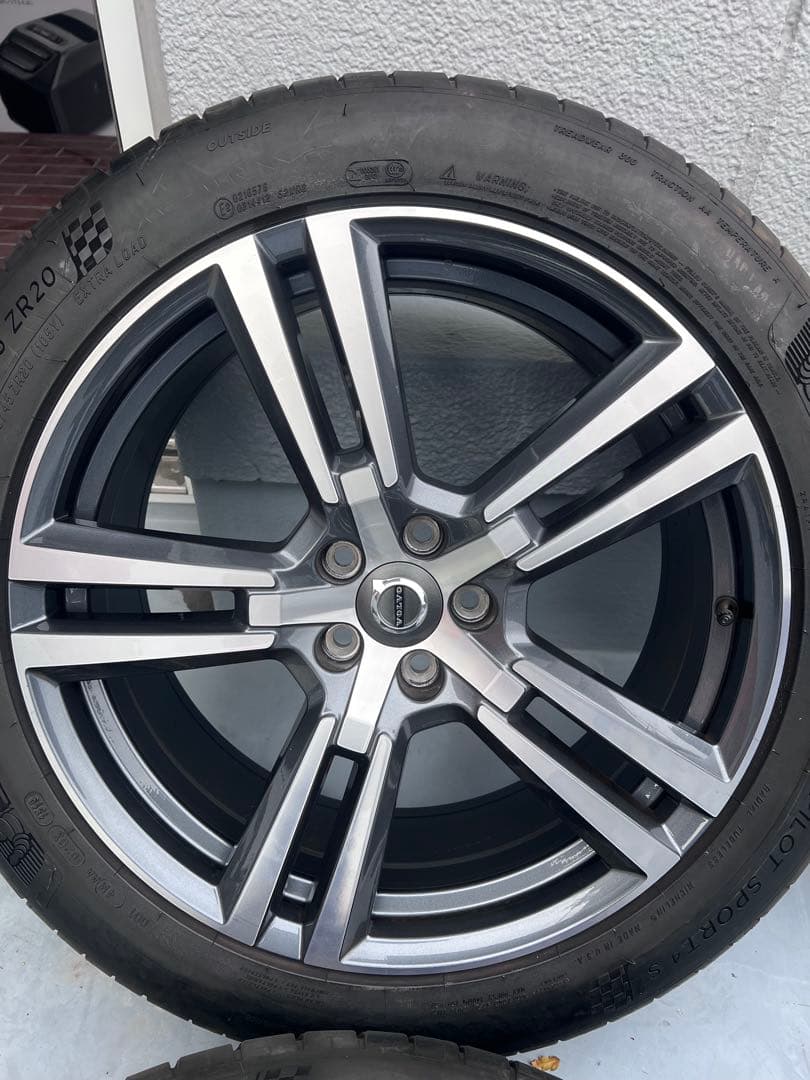 ボルボXC60 20インチ ホイールセット MICHELIN タイヤ付き