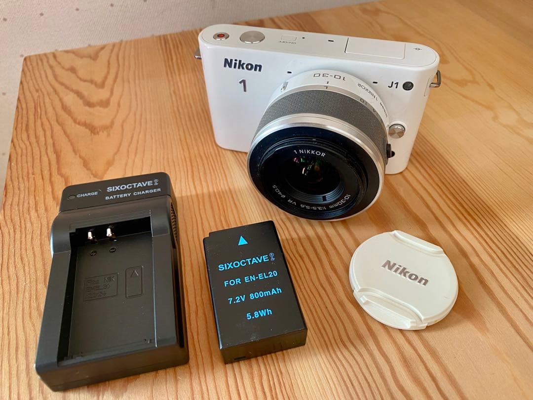 Nikon1 J1 ミラーレス一眼 ホワイト