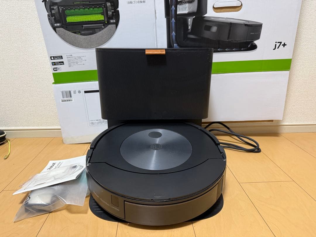 iRobot Roomba j7+ ロボット掃除機 充電ベース 他付属品付き