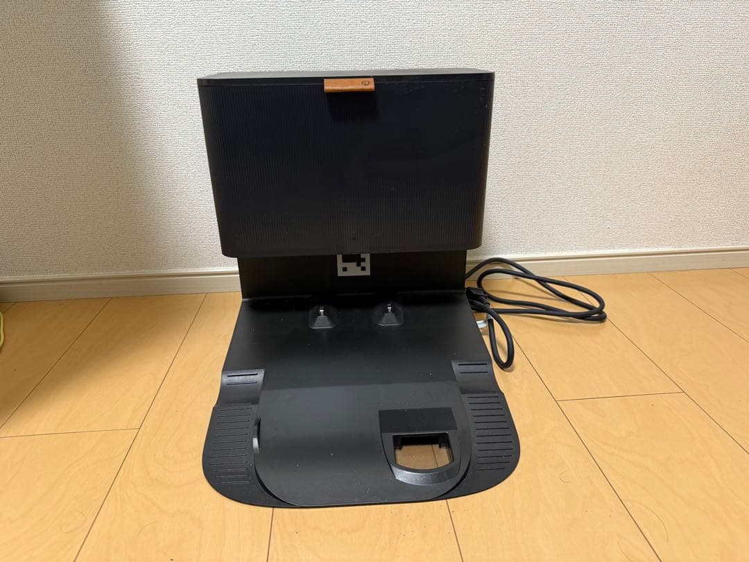 iRobot Roomba j7+ ロボット掃除機 充電ベース 他付属品付き