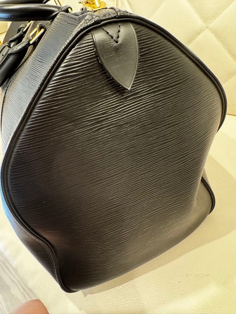 Louis Vuitton エピレザー ブラック キーポル50