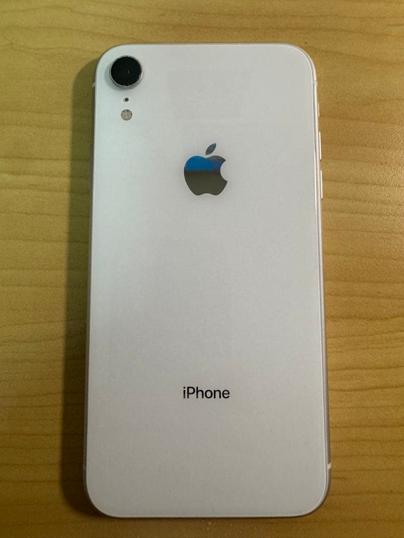 Apple iPhone XR ホワイト 画面ひび割れあり