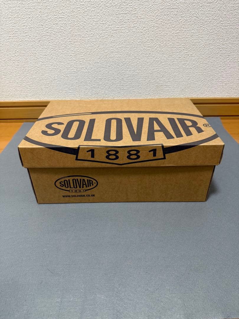 週末価格　ソロヴェアー ブローグ ウイングチップ　ドクターマーチン 外羽根