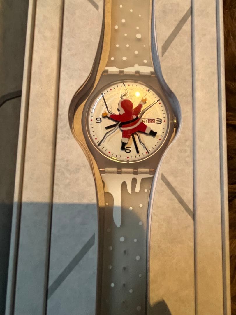 クリスマスデザイン　Swatch スウォッチ 時計 ホワイト/レッド