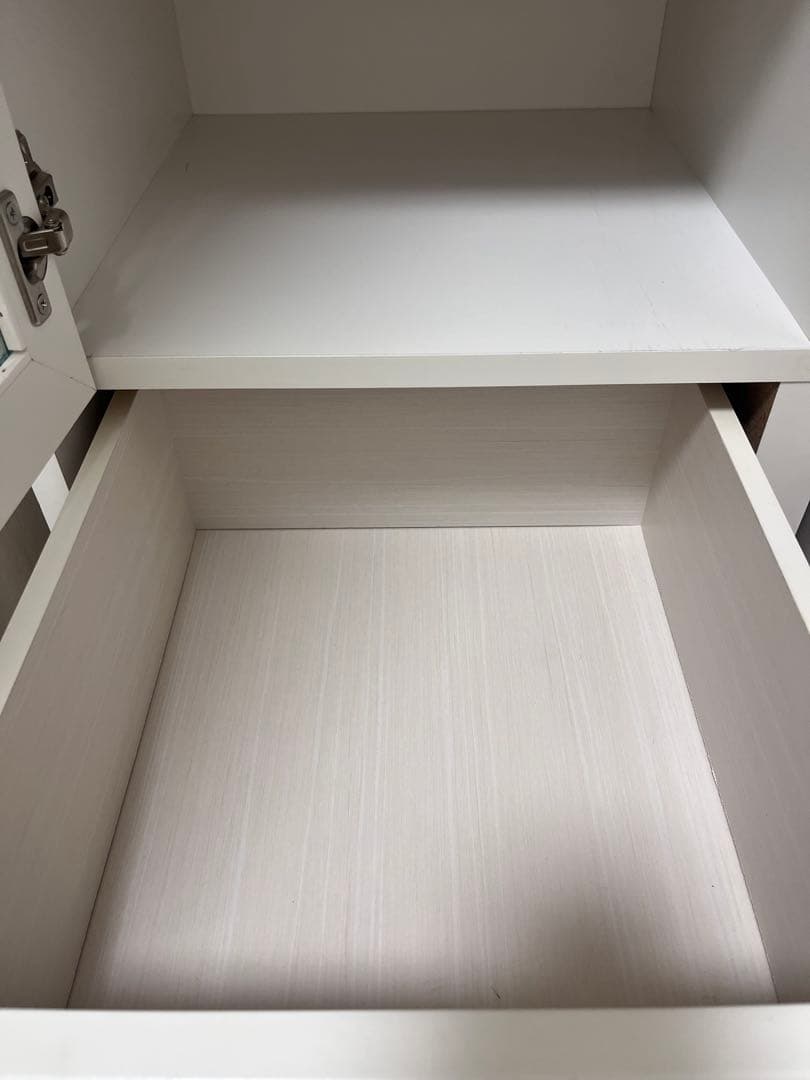 【送料込】キッチン収納キャビネット　食器棚