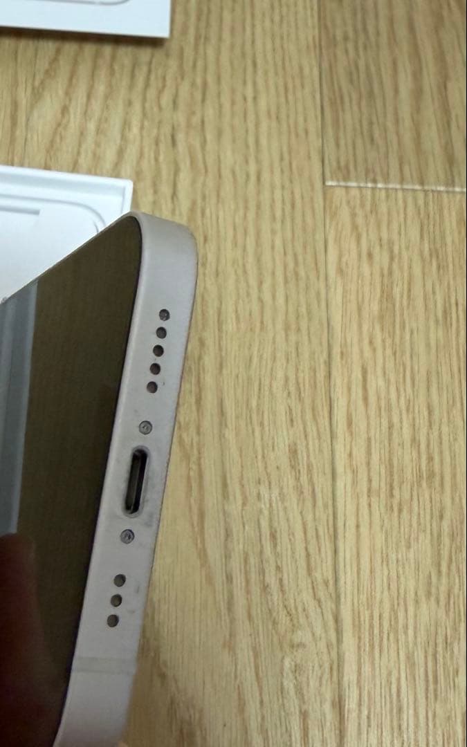 Apple iPhone 13 スターライト 本体 128GB simフリー