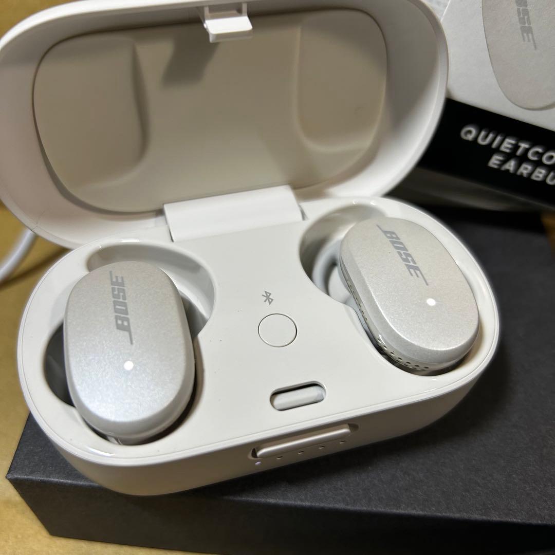 白ボーズ BOSE QUIETCOMFORT EARBUDS ワイヤレスイヤホン