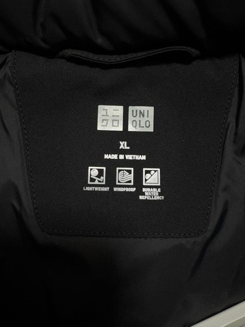 【XLサイズ】UNIQLO シームレスダウンパーカ ブラック 黒色 ユニクロ