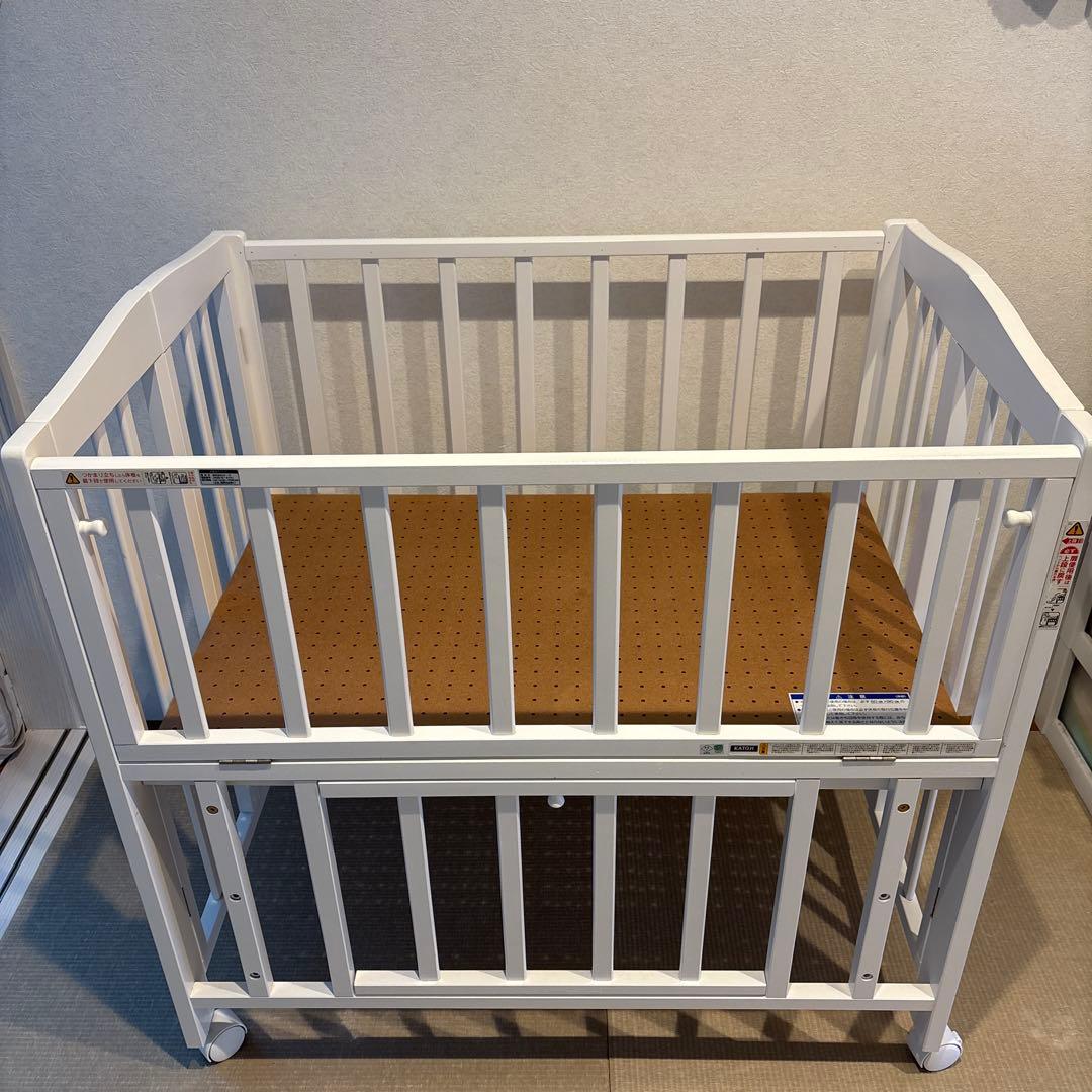 お値下げ中⭐︎カトージ　ベビーベッド　ホワイト　02700