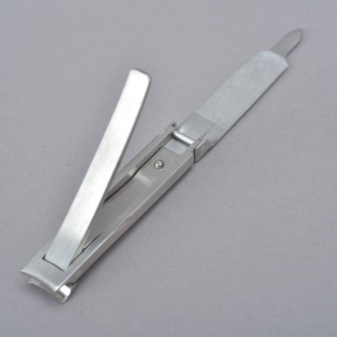 新品レア品 グッチ GUCCI ネイルケアセット 爪切り爪ヤスリ毛抜き3点セット