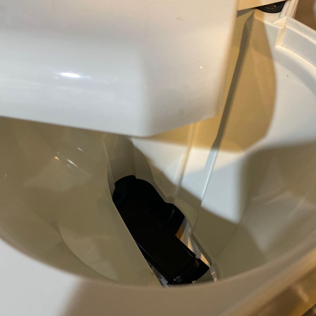 DeLonghi エスプレッソマシン 本体と付属品