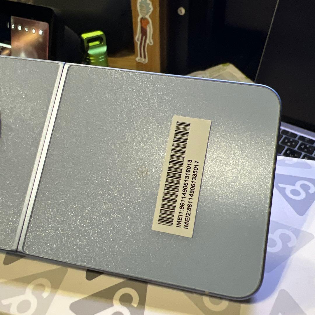 【ほぼ新品】Libero Flip ブルー ケース六個付き