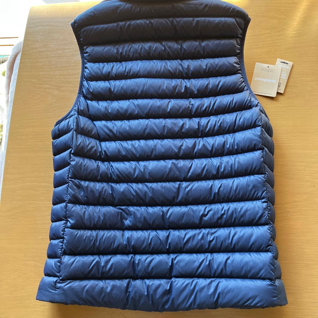 パタゴニア メンズ ベスト S サイズ　NEW NAVY
