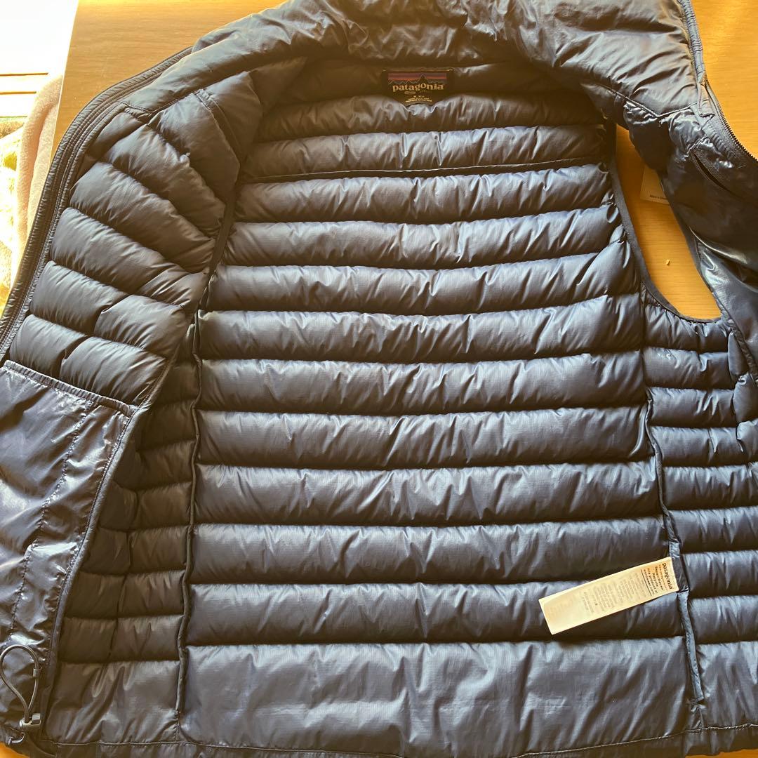 パタゴニア メンズ ベスト S サイズ　NEW NAVY
