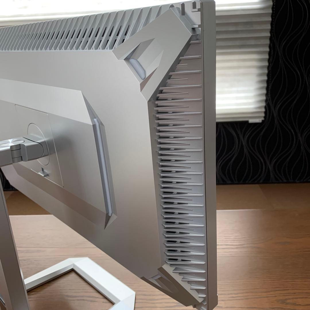 INNOCN 27M2V 4K ゲーミングモニター【超美品】