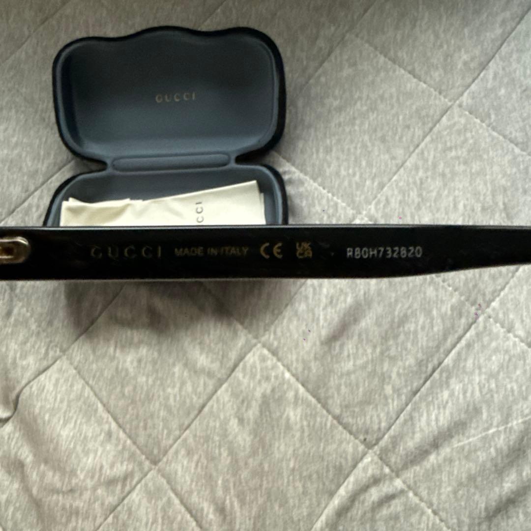 GUCCI ブラック サングラス GGロゴ ケース付き