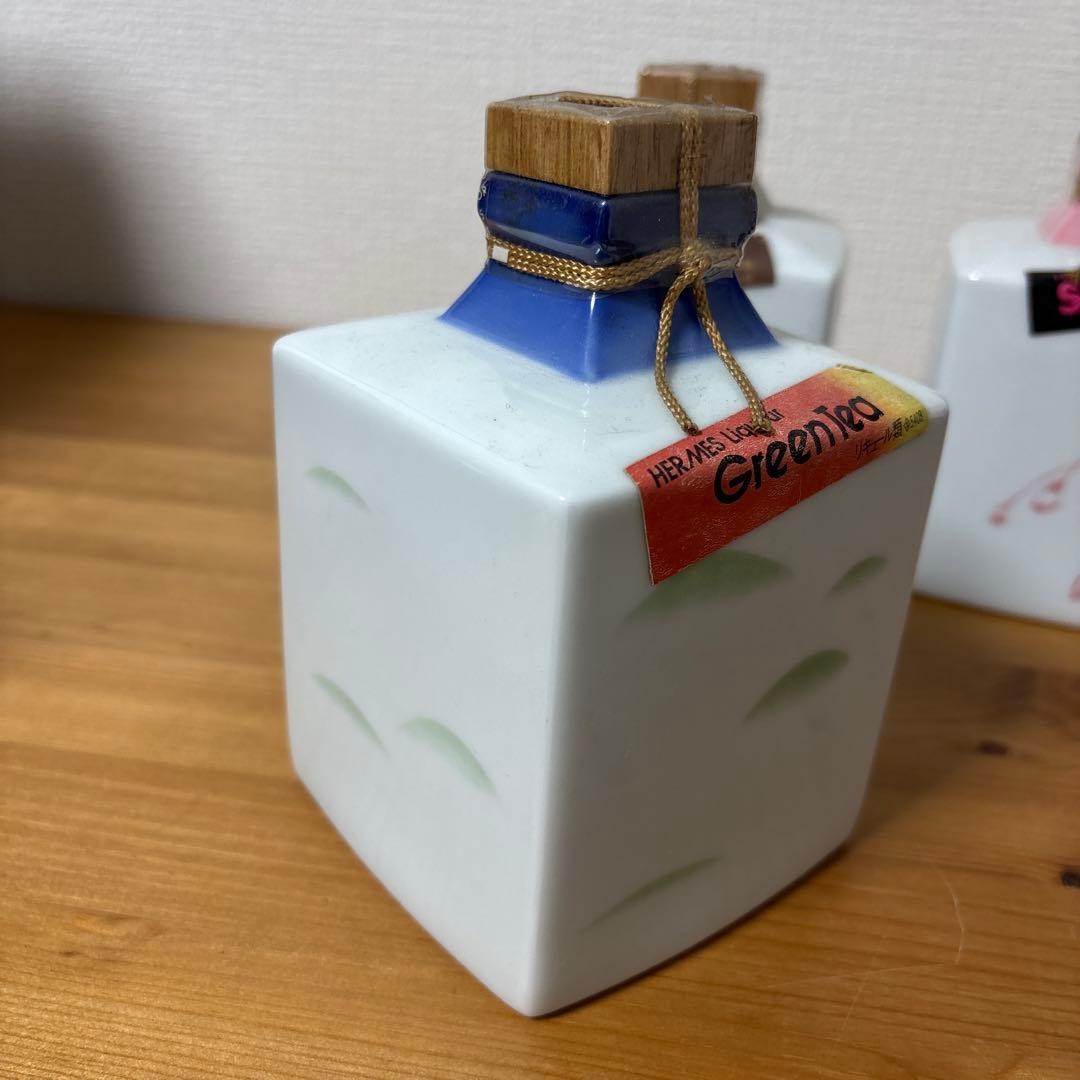 サントリー　ヘルメスリキュール　ウメ、サクラ、グリーンティー　陶器　３点セット