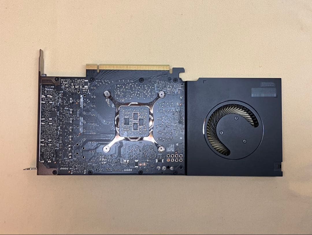 グラフィックボード・グラボ・ビデオカード NVIDIA RTX A4000 (PCIExp 16GB)