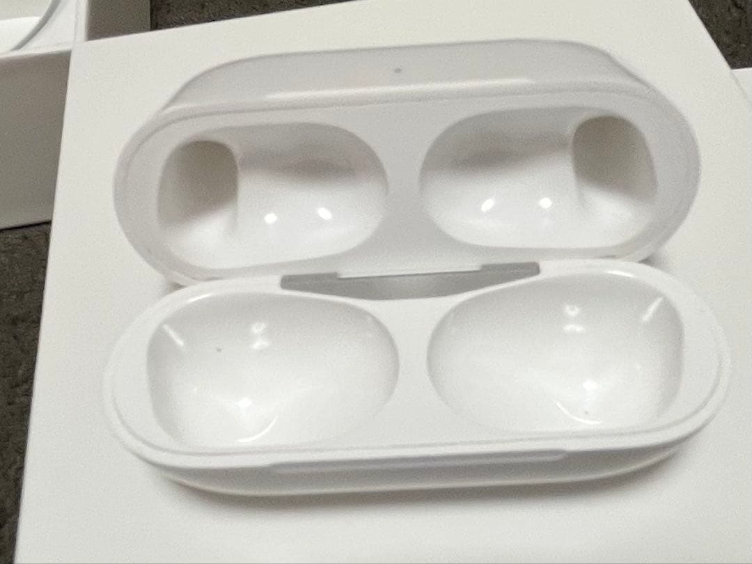 【中古美品】AirPods Pro 第2世代 MQD83J/A