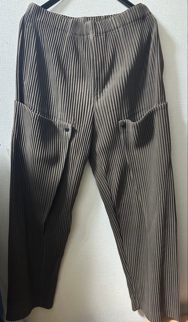 UNFOLD HOMME PLISSÉ ISSEY MIYAKE