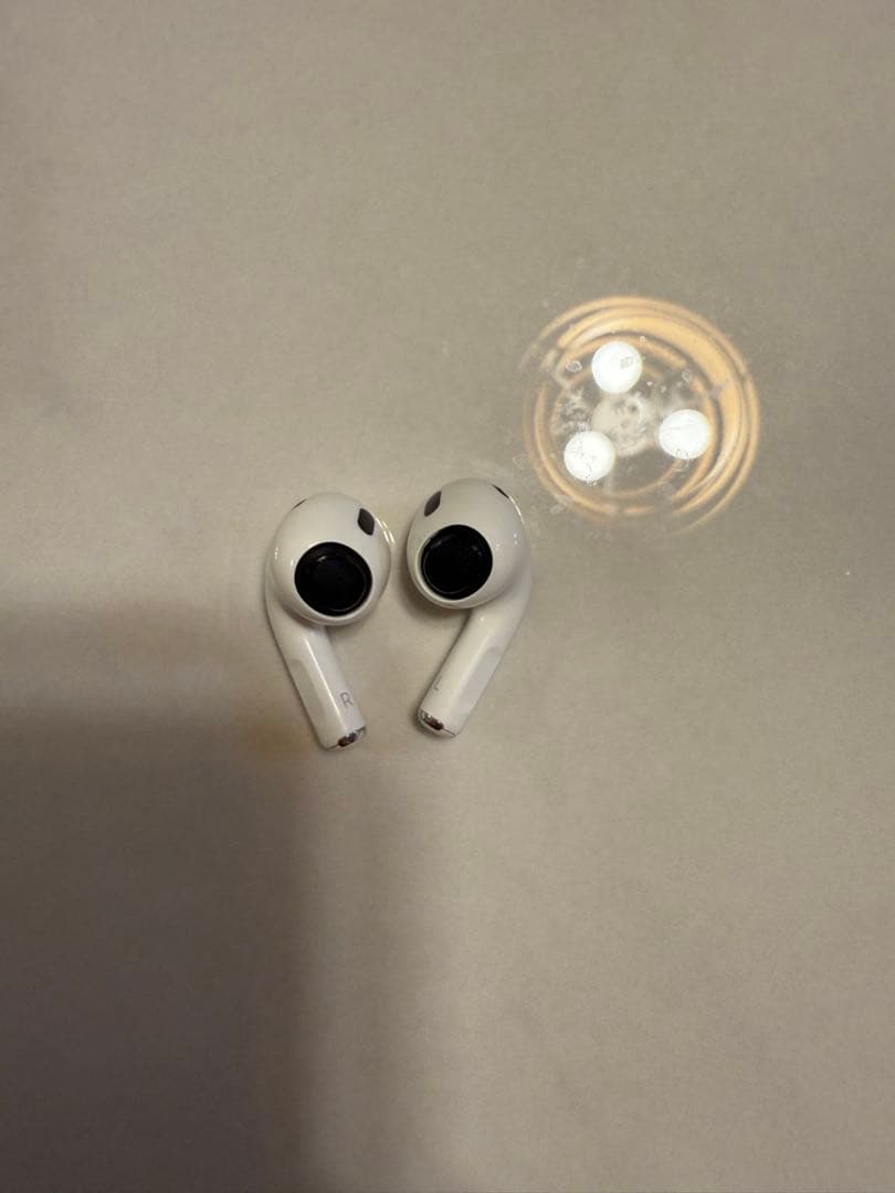 AirPods pro 3代目本体 ホワイト 充電ケース付き