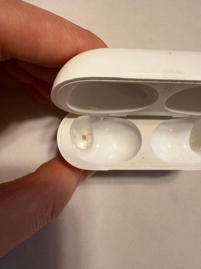 AirPods pro 3代目本体 ホワイト 充電ケース付き