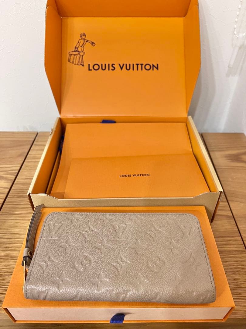 みっち　　ルイヴィトン　アンプラント　ジッピーウォレット