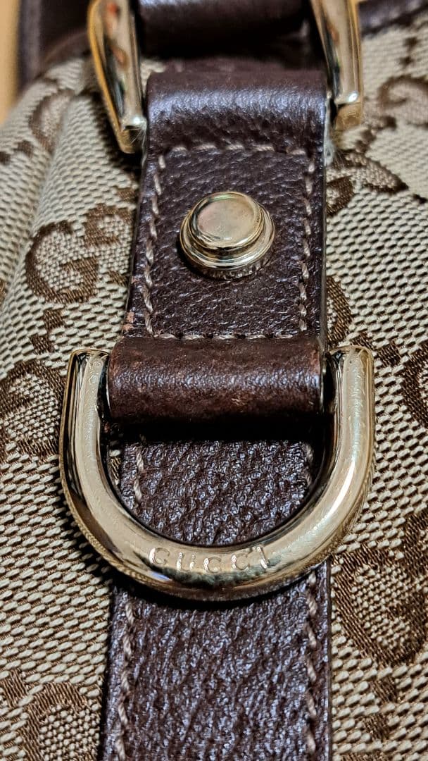 GUCCI　GGパターン　ショルダーバッグ