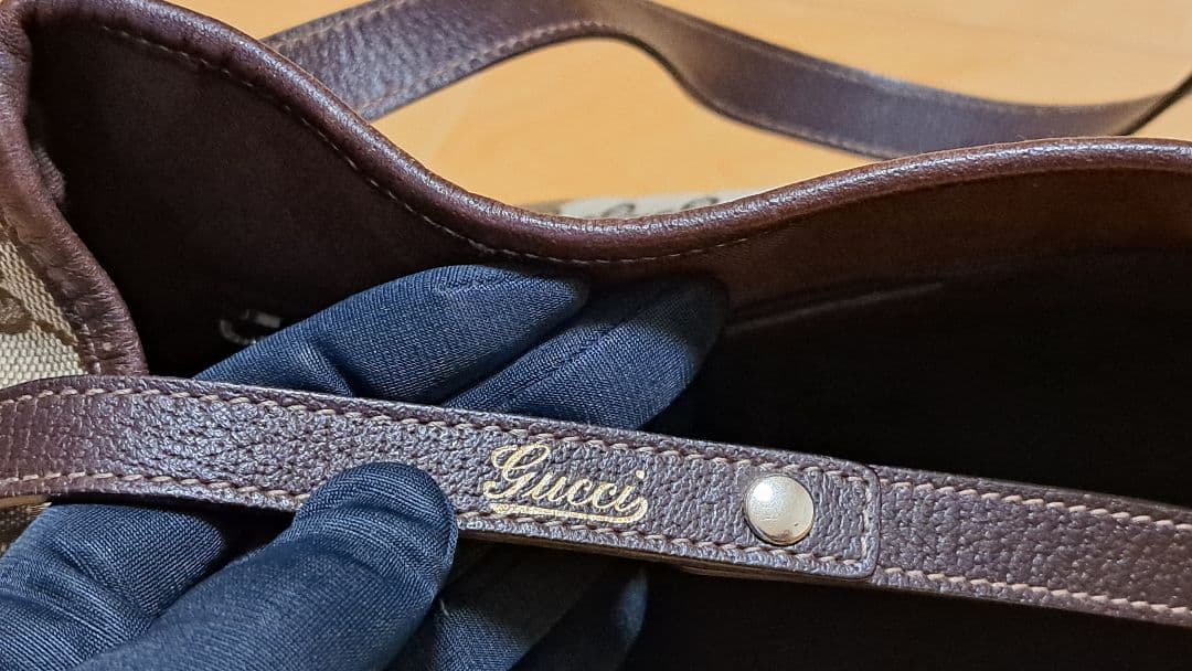 GUCCI　GGパターン　ショルダーバッグ