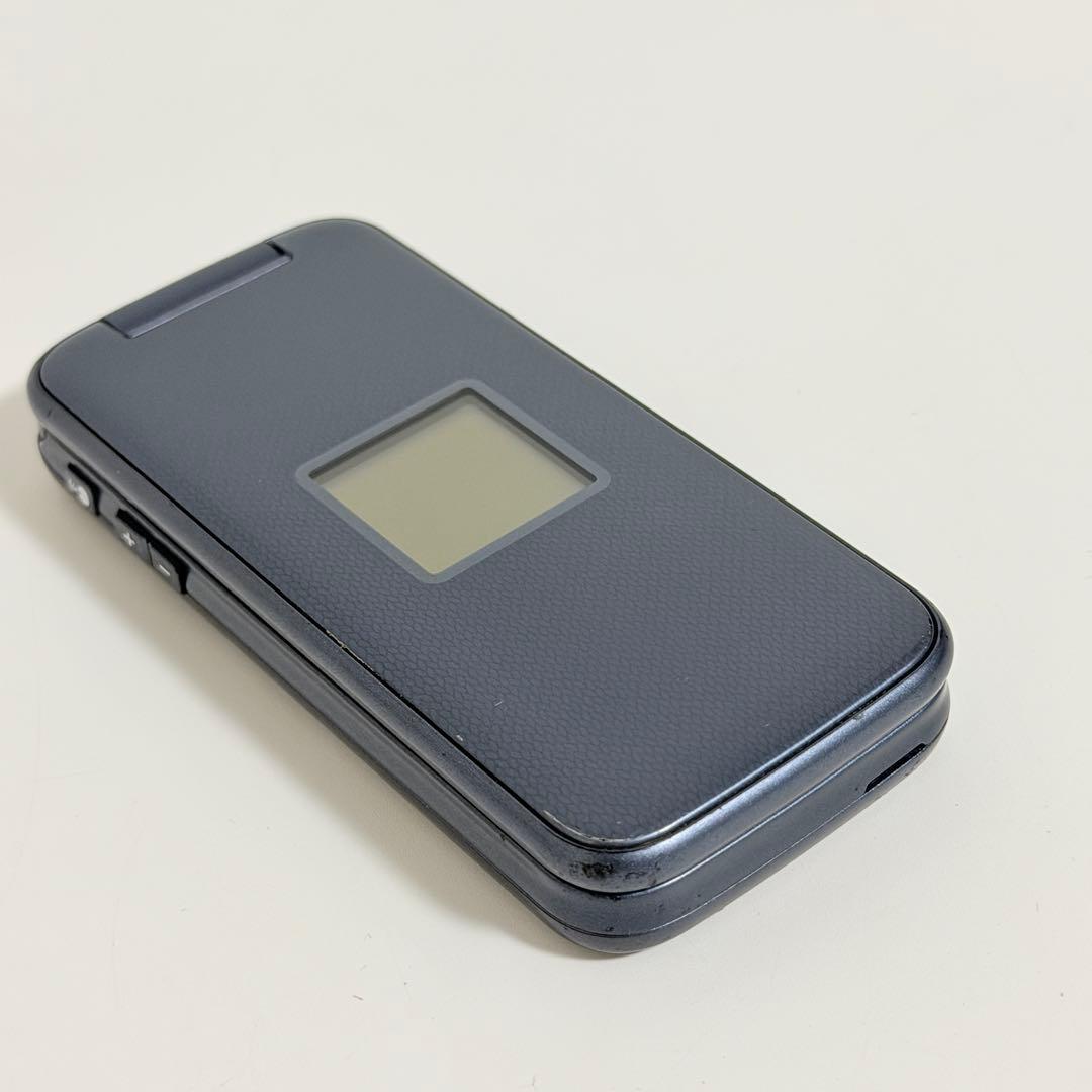 【SIMフリー】docomo らくらくホン F-01M ネイビー