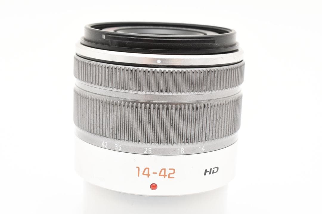 良品　Lumix G VARIO 14-42mm 3.5-5.6 II レンズ